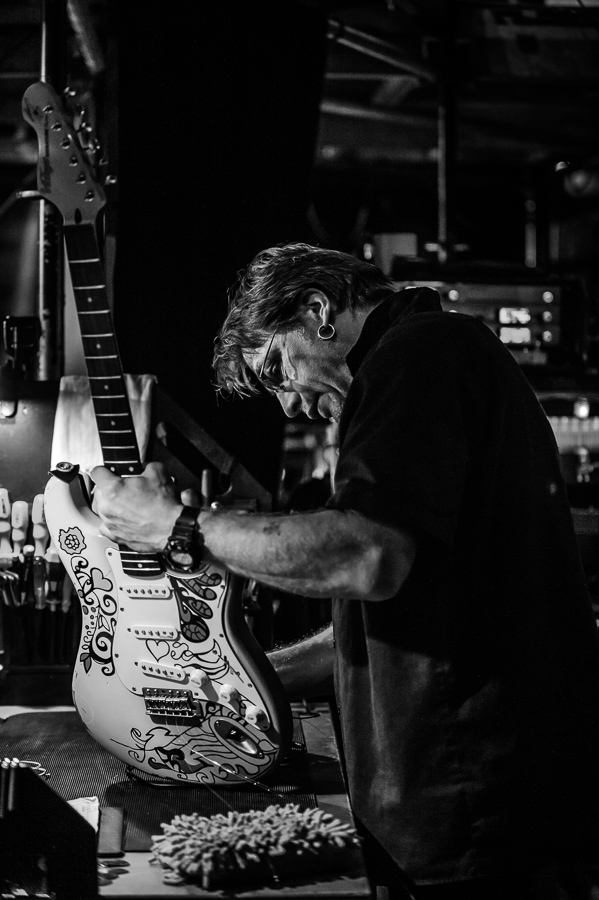 Mein Lieblings-Gitarrentechniker Chris Danke. Mein Lieblings-Gitarrentechniker Chris Danke.
